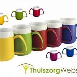 Insulating cup with ergonomic handle