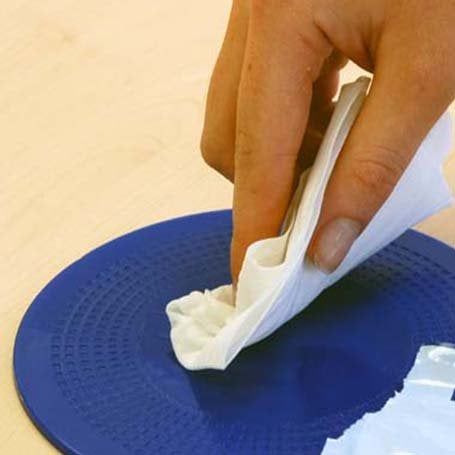 50 lingettes nettoyantes pour tapis antidérapants Dycem®