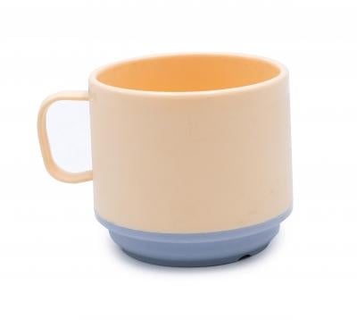 Isothermal cup in polypropylene